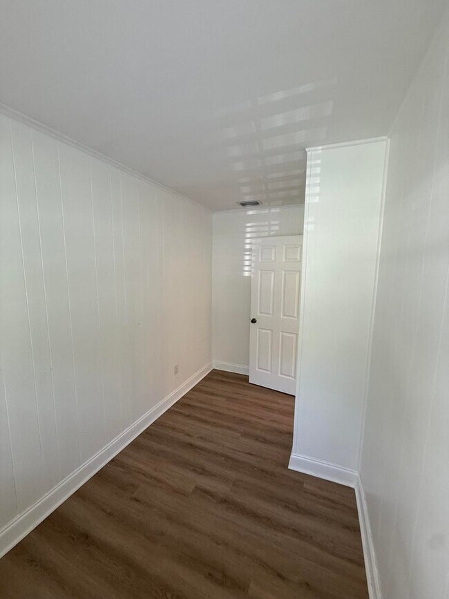 5604 Garden Ave in West Palm Beach, FL - Building Photo - Building Photo
