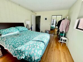 1731 Beacon St, Unit #425 in Brookline, MA - Building Photo - Building Photo