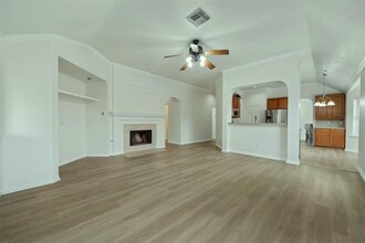 7807 Chateau Point Ln in Houston, TX - Building Photo - Building Photo