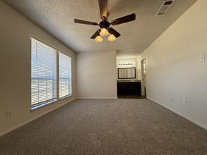 1017 Johnson St in Benbrook, TX - Building Photo - Building Photo