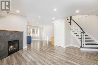 137 Central Park Dr in Ottawa, ON - Building Photo - Building Photo