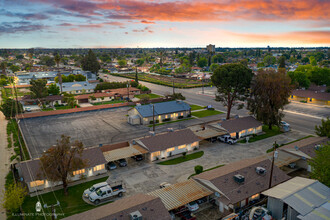 2209 Planz Road in Bakersfield, CA - Building Photo - Building Photo