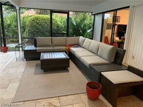 2251 Queens Way in Naples, FL - Building Photo - Building Photo