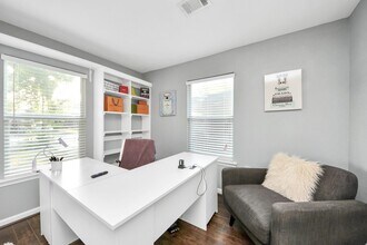 7032 Conley St in Houston, TX - Building Photo - Building Photo