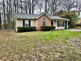 6019 Double Rein Rd in Charlotte, NC - Building Photo