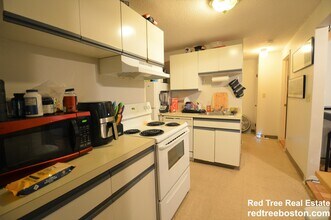21 Kinross Rd in Boston, MA - Building Photo - Building Photo