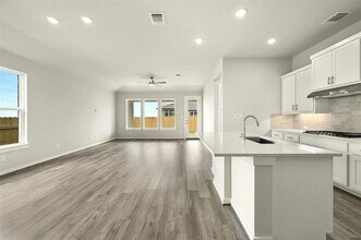 4304 Contrail Ln in Round Rock, TX - Foto de edificio - Building Photo