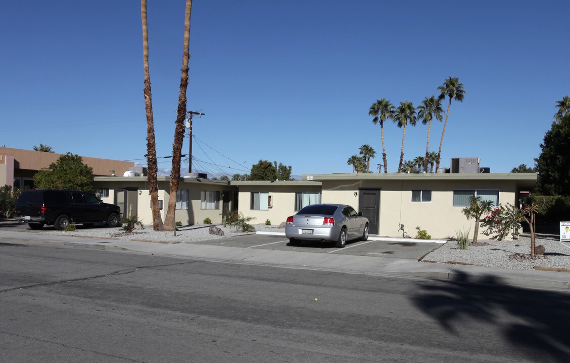 4086 E Calle De Ricardo in Palm Springs, CA - Building Photo