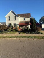 450 E 5th St in Dover, OH - Building Photo