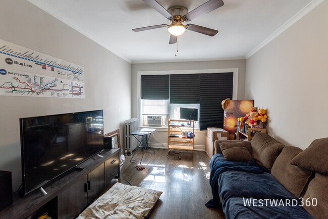 3545 N Troy St in Chicago, IL - Building Photo - Building Photo