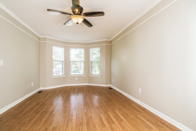 2814 Meadowhill Dr in Murfreesboro, TN - Foto de edificio - Building Photo