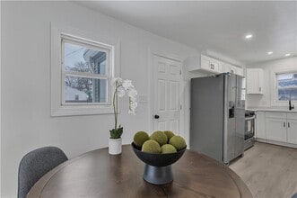 115 Campbell Ave in East Providence, RI - Building Photo - Building Photo