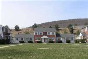 Lamphear Townhomes. in Corning, NY - Building Photo