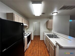 125 Cedargrove in San Marcos, TX - Building Photo - Building Photo