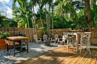 970 NW 10th Ave in Miami, FL - Building Photo - Building Photo