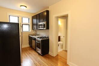 4041.5 N Ashland Ave in Chicago, IL - Building Photo - Building Photo