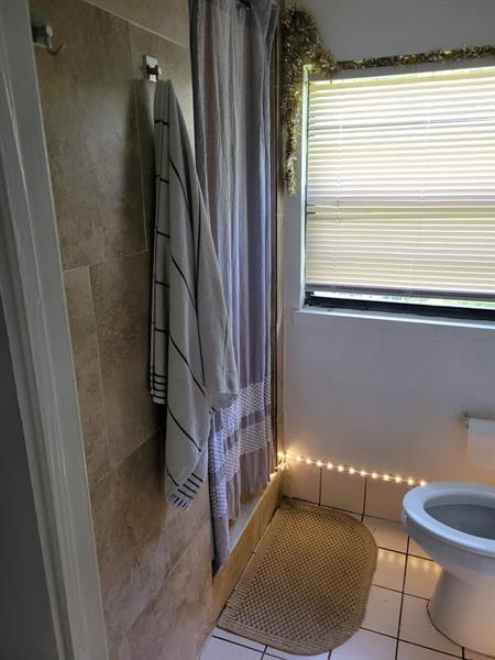 220 SW 8th St in Fort Lauderdale, FL - Building Photo - Building Photo