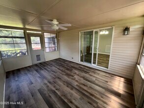 112 Elsie Dr in Hampstead, NC - Building Photo - Building Photo
