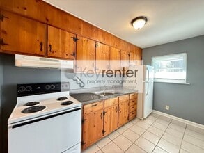 221 Robert E Lee St in Fort Oglethorpe, GA - Building Photo - Building Photo