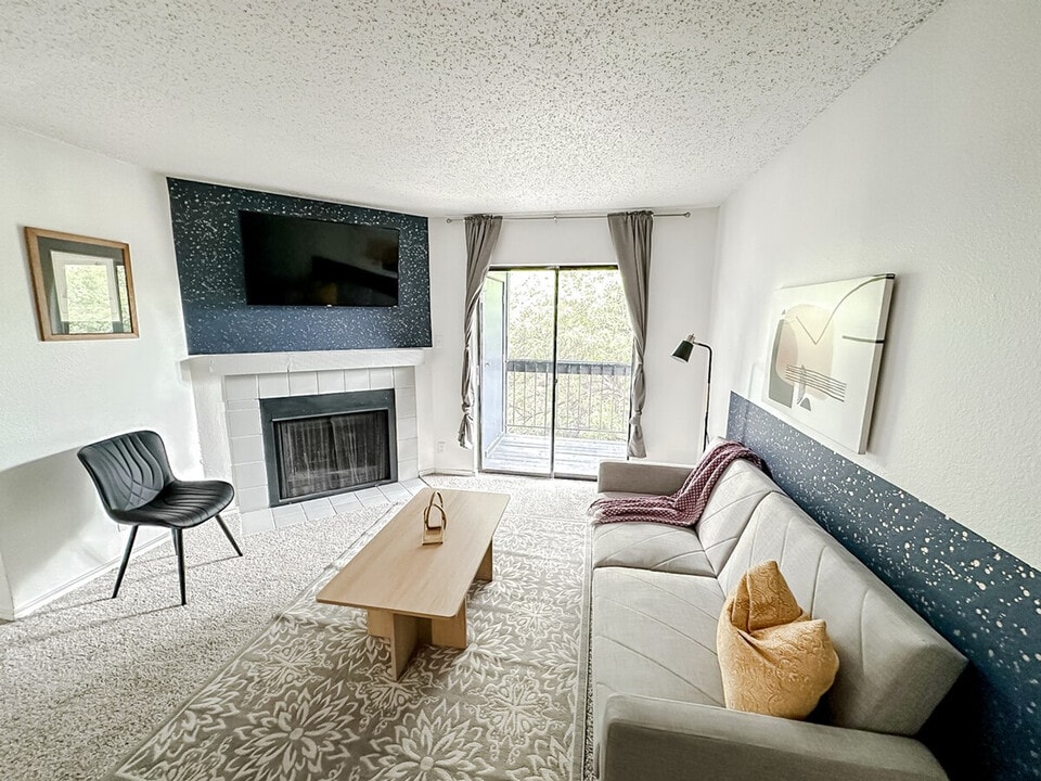 879W58 Austin in Austin, TX - Building Photo