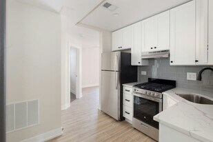 5200 N Leavitt St in Chicago, IL - Building Photo