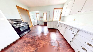 27 Princeton St in Medford, MA - Building Photo - Building Photo