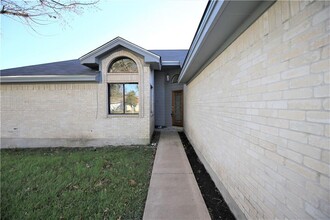 3103 Cutaway Cove in Round Rock, TX - Building Photo - Building Photo