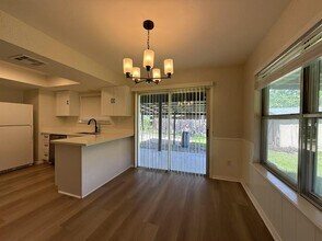 1106 Oakwood Dr in Leander, TX - Building Photo - Building Photo