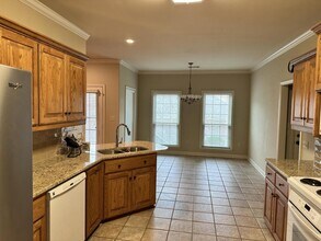 105 Summertime Point in Lake Hamilton, AR - Building Photo - Building Photo