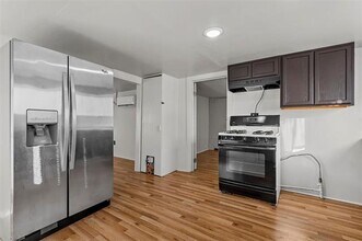 1310 N Rusk St in Weatherford, TX - Building Photo - Building Photo