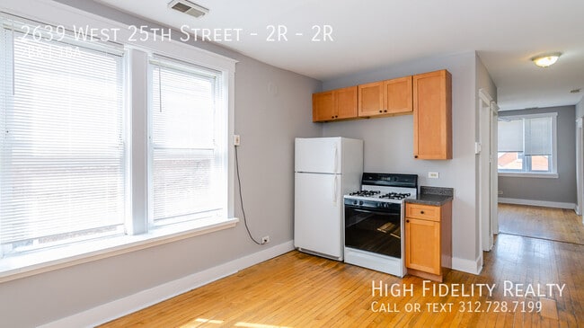 2639 W 25th St in Chicago, IL - Building Photo - Building Photo