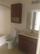 1015 Deerfield Commons in Shippensburg, PA - Building Photo - Building Photo