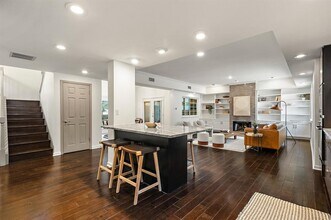 1702 Newning Ave in Austin, TX - Building Photo - Building Photo