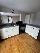 64 Lyman St in South Hadley, MA - Building Photo - Building Photo