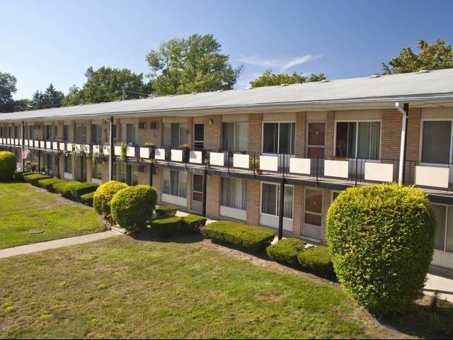 Rochester House Apartments in Royal Oak, MI - Foto de edificio