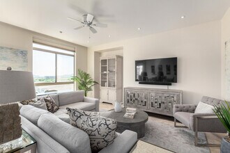 15802 N 71st St in Scottsdale, AZ - Building Photo - Building Photo