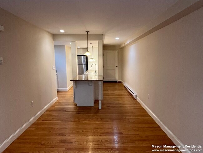 317 Saint Paul St, Unit 5 in Brookline, MA - Building Photo - Building Photo