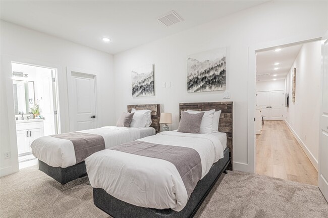 property at 3507 Ennis St