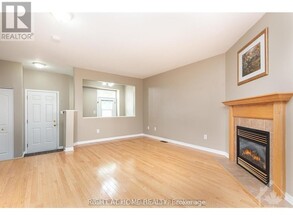 557 Aberfoyle Cir in Ottawa, ON - Building Photo - Building Photo