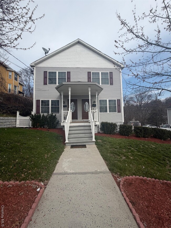 115 High St in Peekskill, NY - Building Photo - Building Photo