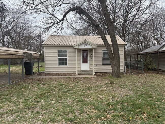 property at 19 Q St NW