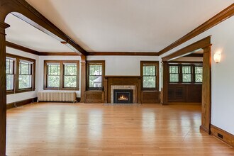 4656 Bryant Ave S, Unit #1 in Minneapolis, MN - Foto de edificio - Building Photo