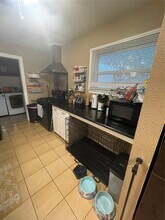119 Albacore Ave in Galveston, TX - Building Photo - Building Photo