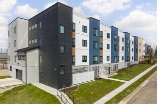 Landsby Ridge in Mount Horeb, WI - Building Photo