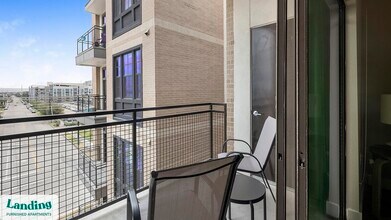 1215 Sawyer St, Unit 472 in Houston, TX - Building Photo - Building Photo