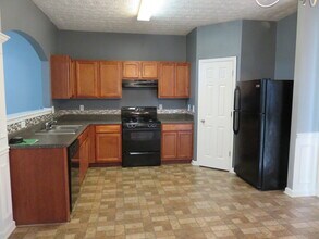 2492 Emma Way NW in Lawrenceville, GA - Building Photo - Building Photo