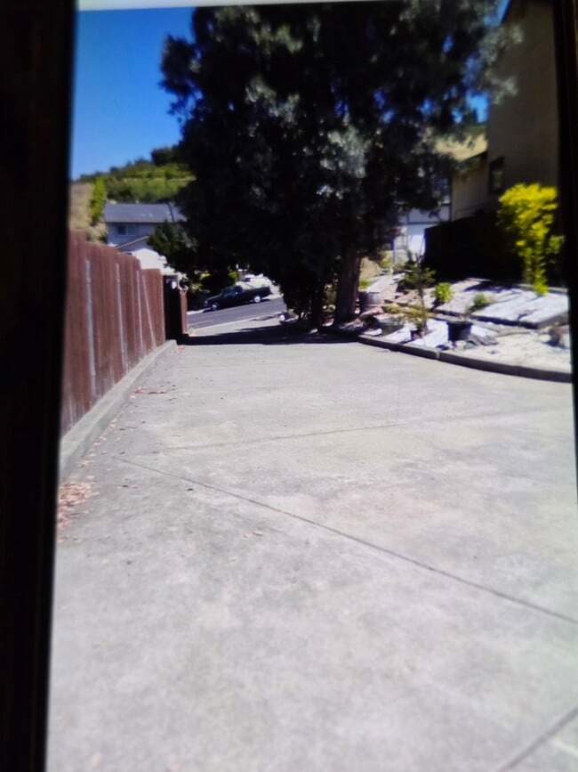 145 Turnberry Way in Vallejo, CA - Building Photo - Building Photo