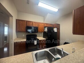 93 Foxden Dr in Fletcher, NC - Building Photo - Building Photo