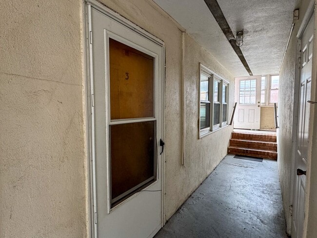 2004 W Broadway in Hopewell, VA - Building Photo - Building Photo