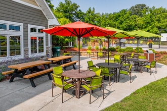 Bass Lake Hills Townhomes in Plymouth, MN - Building Photo - Building Photo